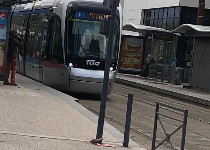 아파트 Soyeux De La Bruyere/ Grenoble*parking Gratuit 그르노블